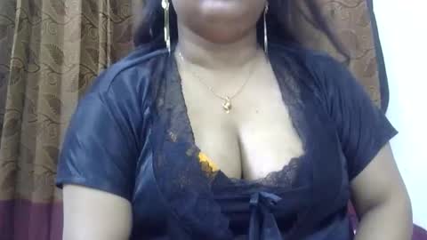 horneydesibabe online show from September 22, 6:56 pm