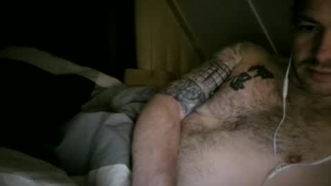 horny_dutch020 online show from May 18, 9:32 pm