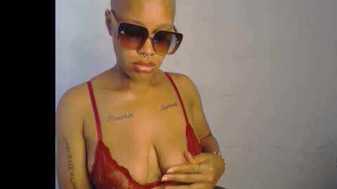 horny_ebonygirl_ online show from February 2, 10:55 am