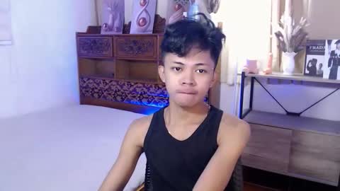 horny_joshxxx online show from May 23, 6:48 pm