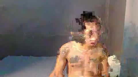 Snapshot of horny_lucasxxx chatting on September 12, 1:51 am lucas online show from September 12, 1:51 am