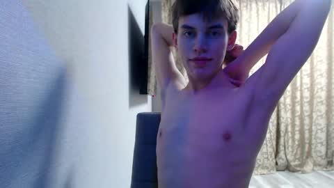 Snapshot of hornybadbunny chatting on January 25, 6:55 am Tony online show from January 25, 6:55 am