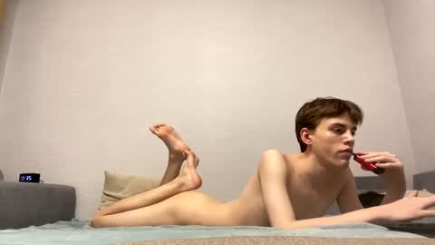 Snapshot of hornybadbunny chatting on January 16, 6:35 am Tony online show from January 16, 6:35 am