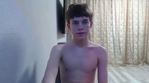 Snapshot of hornybadbunny chatting on March 10, 5:00 am Tony online show from March 10, 5:00 am