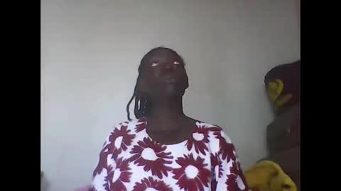 Yvy online show from October 12, 1:26 pm