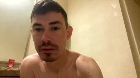 Snapshot of hornyboi2710 chatting on September 8, 2:16 pm Justin 7 inches online show from September 8, 2:16 pm