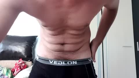 hornyboyxxxy online show from July 31, 2:18 pm