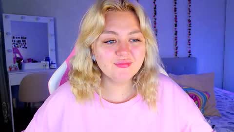 HornyCakee online show from March 18, 9:48 am