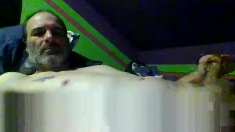 Snapshot of hornycountryman1972 chatting on October 4, 6:11 am hornycountryman online show from October 4, 6:11 am