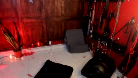 Snapshot of hornydahiana chatting on February 5, 12:53 am Mia Dahianaa 2 hornydahianax online show from February 5, 12:53 am