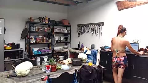 Nix  D online show from October 11, 1:16 pm