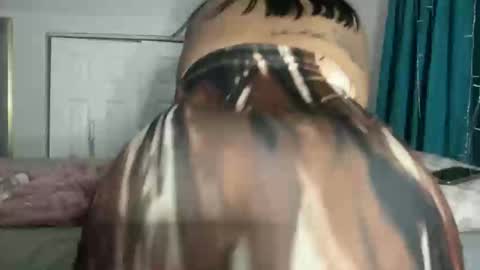 hornyhottykitten online show from September 20, 1:19 am