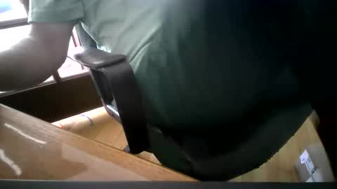 hornyhubby1001 online show from May 7, 3:41 pm