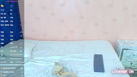 Snapshot of hornylatimommy chatting on February 8, 7:37 am Natasha online show from February 8, 7:37 am