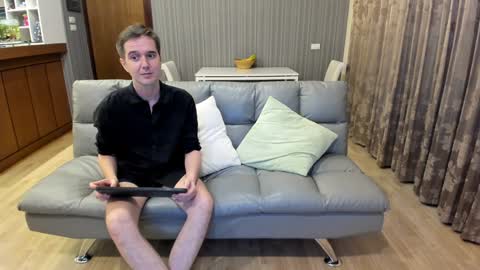 Puca  Tam online show from October 18, 5:39 pm