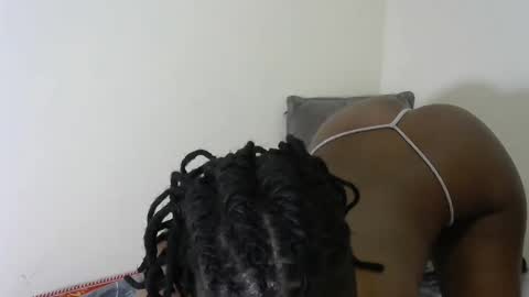 hornysouls01 online show from February 27, 8:42 pm