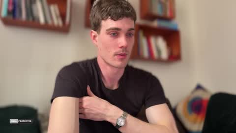 Travis online show from March 18, 11:05 am