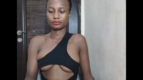 hornyxmamacita online show from May 17, 7:56 pm