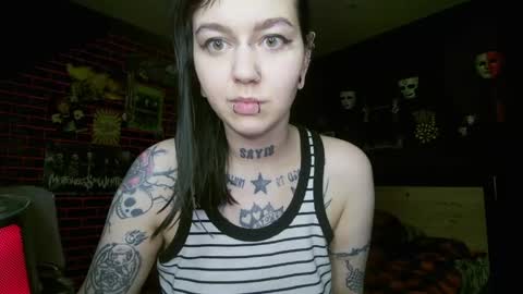 Messalina Horror online show from April 7, 8:49 am