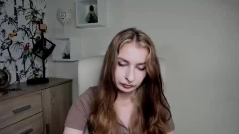 NINA online show from October 9, 7:03 am