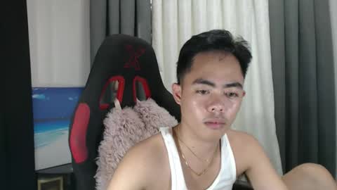 Snapshot of hot_8inchtwink chatting on September 15, 8:05 am Rylle online show from September 15, 8:05 am