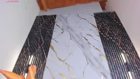 hot__genesis online show from May 8, 2:34 pm