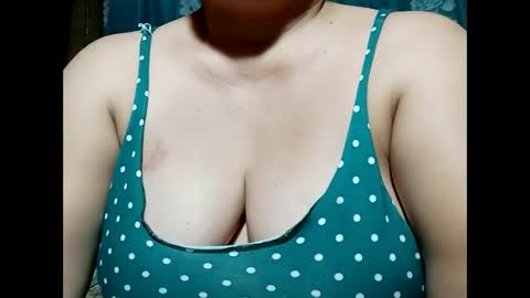 hot_boobs21 online show from February 17, 11:55 am