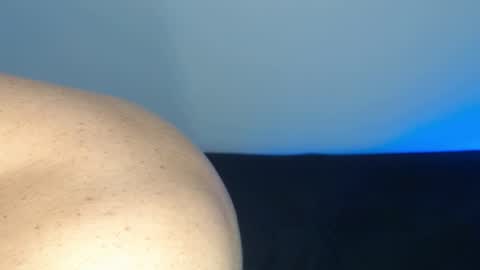 hot_boy_2027 online show from March 3, 11:50 am