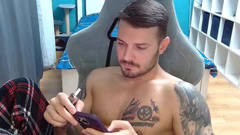 hot_cap_77 online show from October 25, 7:14 pm