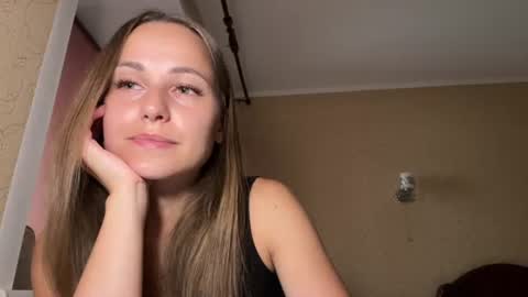 hot_chance_ online show from August 9, 11:04 am