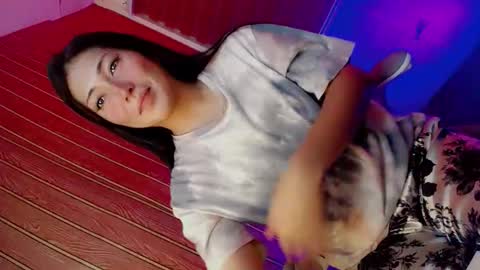 its me CLAUDIA online show from March 23, 5:18 pm