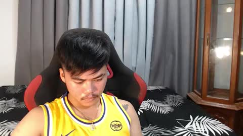 hot_emmanuel online show from October 7, 5:25 am