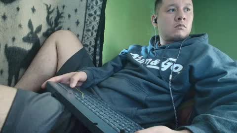 hot_guy36 online show from May 12, 4:38 pm