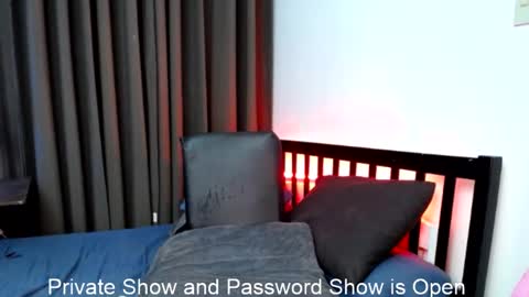 Jessica Cumshow FOLLOW ME online show from January 8, 7:45 am