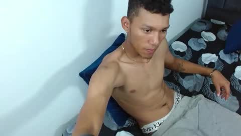 hot_kratoxxx online show from September 17, 7:28 pm