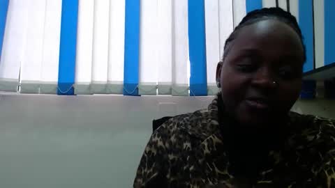 Linah online show from February 2, 5:59 am