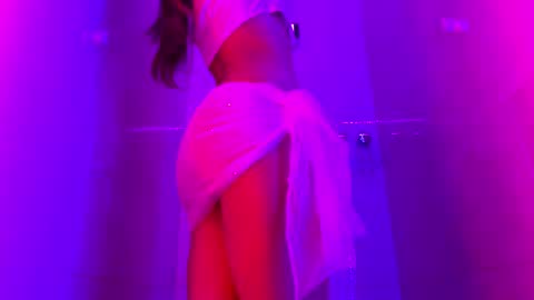  Hot Link  online show from October 26, 11:59 pm