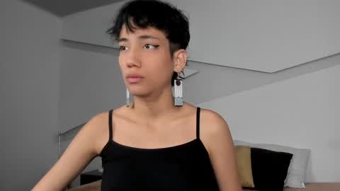 Snapshot of hot_little_bunny chatting on February 1, 8:37 pm Alana online show from February 1, 8:37 pm