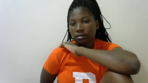 LONNAH online show from February 12, 1:19 am