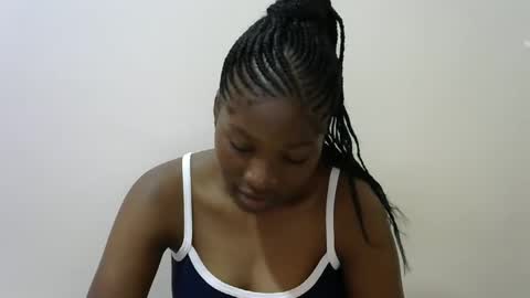 LONNAH online show from March 8, 11:27 am