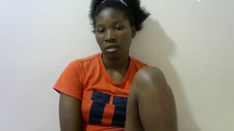 LONNAH online show from February 28, 7:56 pm