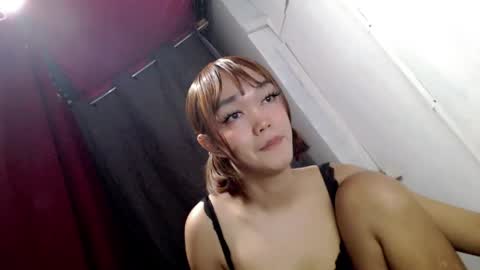 hot_moma69 online show from April 17, 11:56 am