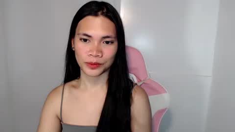 hot_pauline online show from April 28, 2:27 am