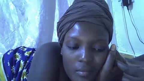 RAYLAH online show from March 19, 1:22 am