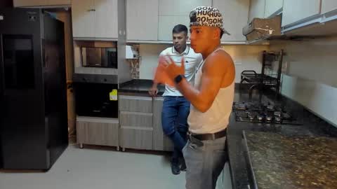 Vanesa Oliver and Andrew online show from November 7, 11:18 pm