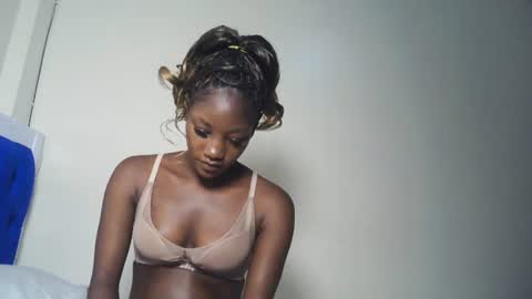 Milly online show from July 19, 1:14 pm