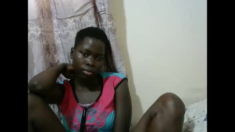 Snapshot of hot_shawrry chatting on February 26, 7:55 am hot_shawrry online show from February 26, 7:55 am