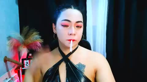 hot_xirene online show from July 15, 8:52 am