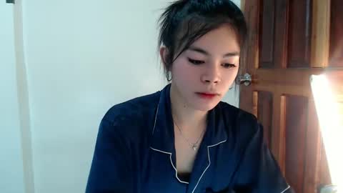 Yanna online show from May 8, 2:06 am
