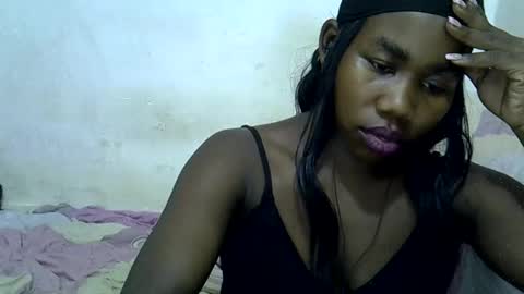 hotagrace online show from December 15, 8:27 pm